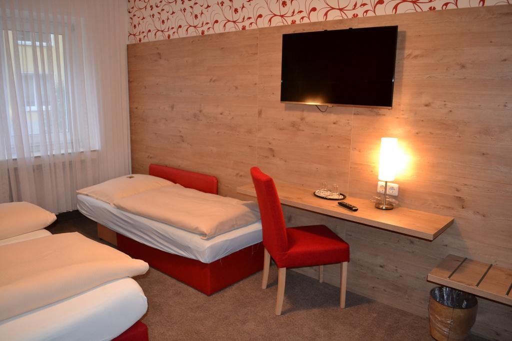 Hotel Minerva Garni Düsseldorf Kültér fotó