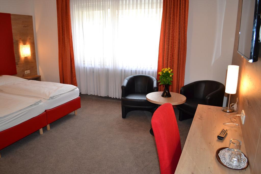 Hotel Minerva Garni Düsseldorf Kültér fotó