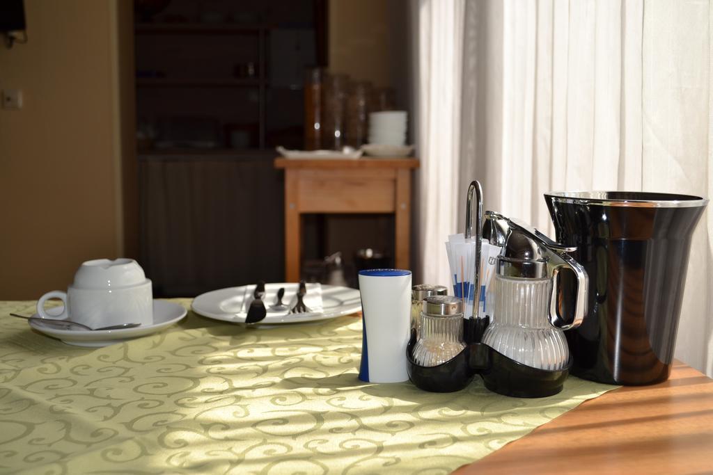 Hotel Minerva Garni Düsseldorf Kültér fotó