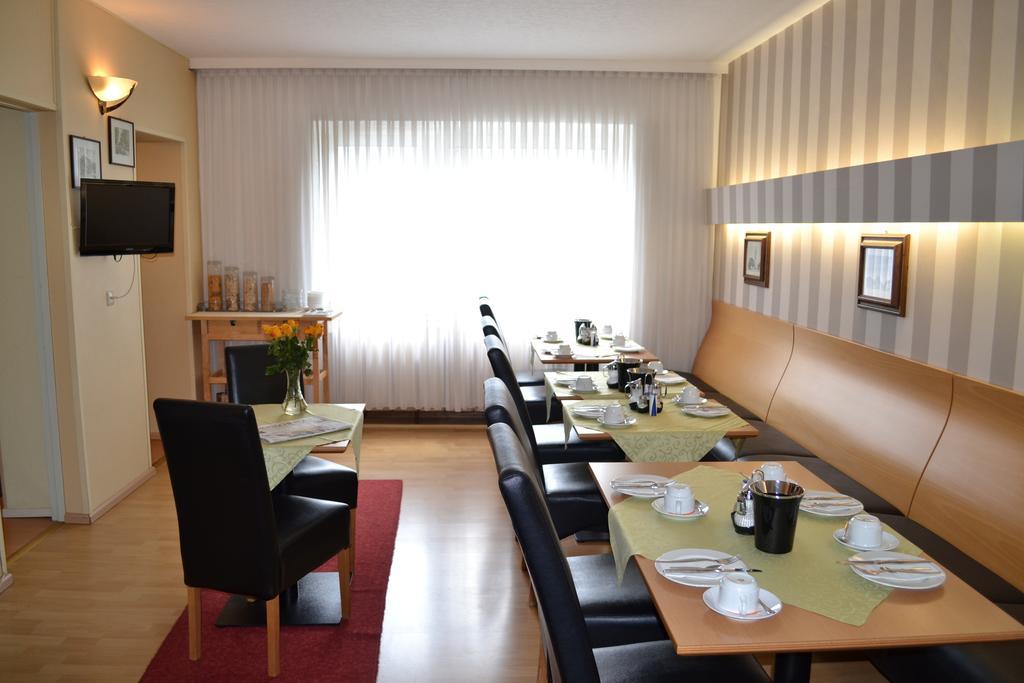 Hotel Minerva Garni Düsseldorf Kültér fotó